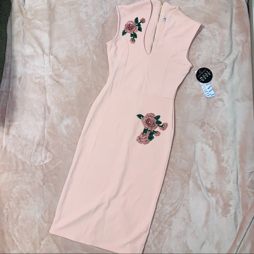 Pink Dress - Picture 2 of 3